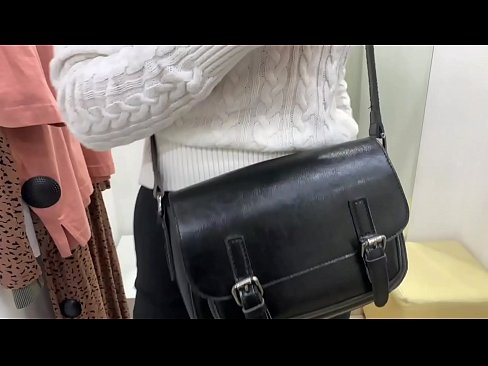 ❤️ Masturbarea în public a tinerei târfe FeralBerry cu un dildo în cabina de probă ️❌  at ro.extratorrents.top ❌