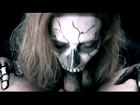 ❤️ Fată demonică sugând pula cu gura ei neagră și înghițind spermă. ️❌  at ro.extratorrents.top ❌
